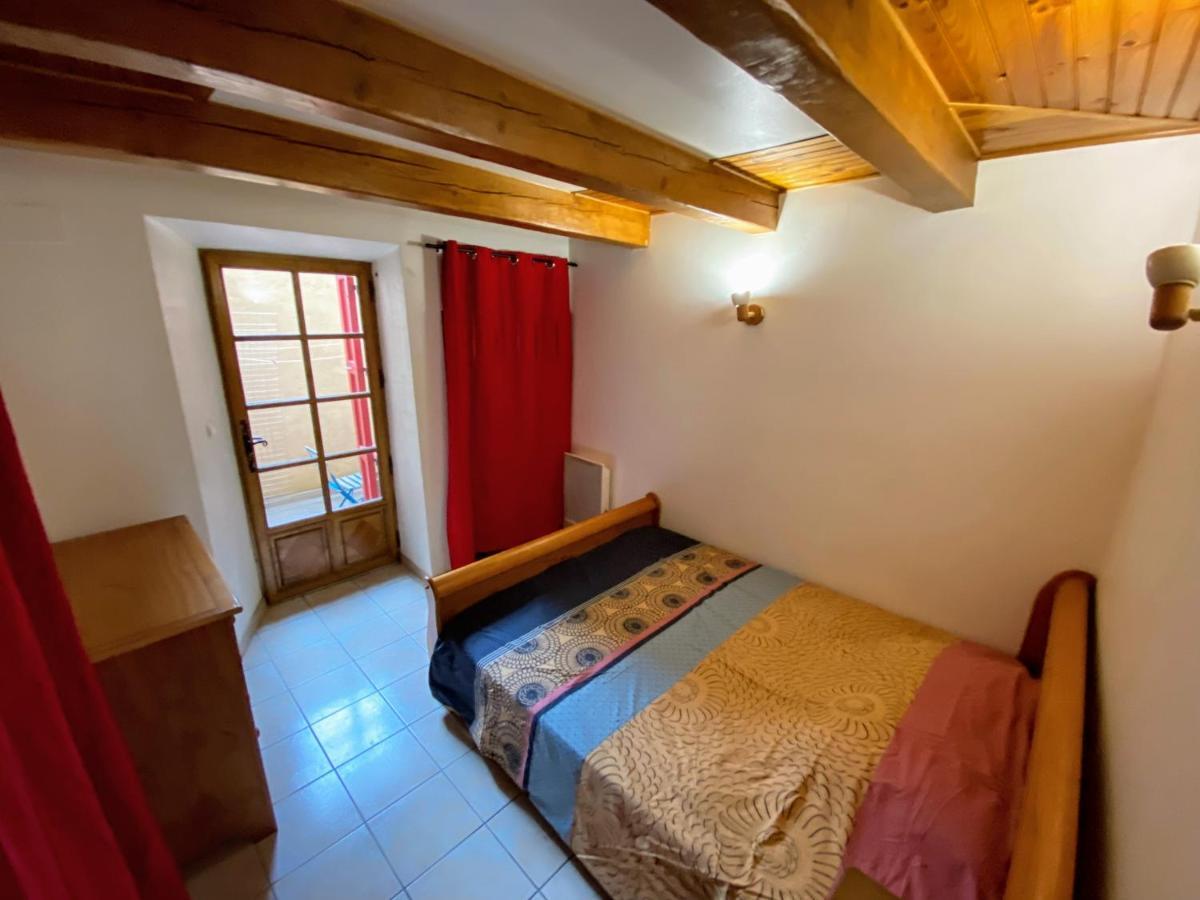 Laragne-Monteglin Appartement 4 Pers Plein Centre Ville, Wifi, Balcon מראה חיצוני תמונה